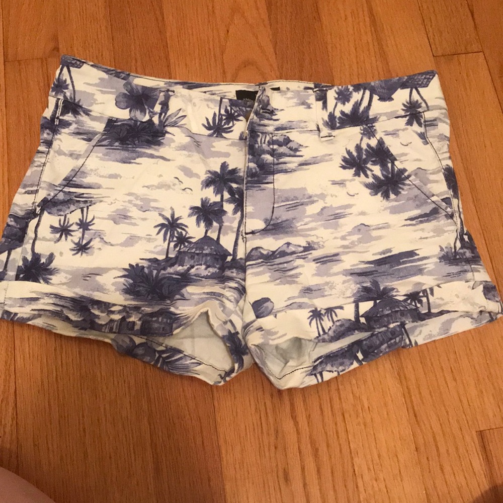 American Eagle Purple Patterned Shorts